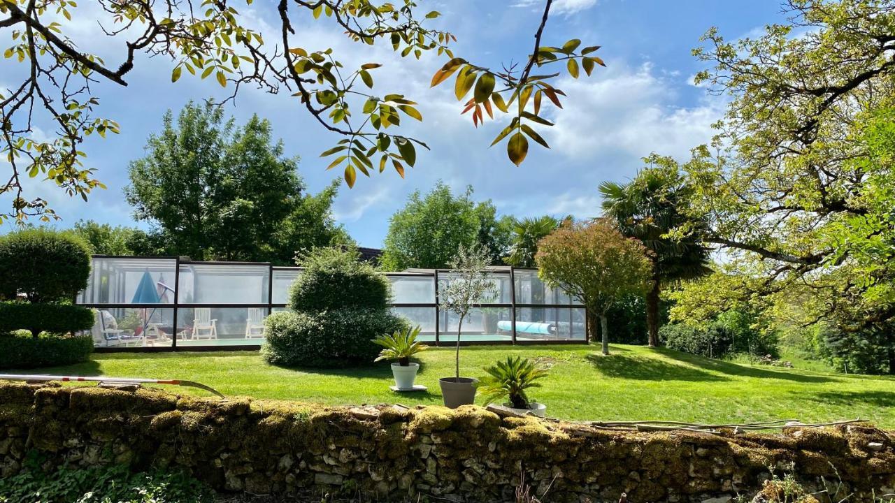 Maison De Charme Piscine Couverte Chauffee Mayrinhac-Lentour Exteriör bild