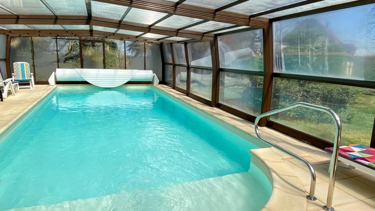 Maison De Charme Piscine Couverte Chauffee Mayrinhac-Lentour Exteriör bild
