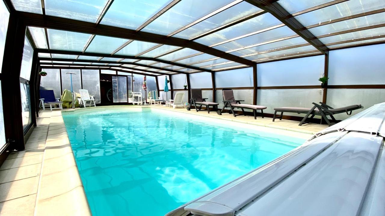 Maison De Charme Piscine Couverte Chauffee Mayrinhac-Lentour Exteriör bild
